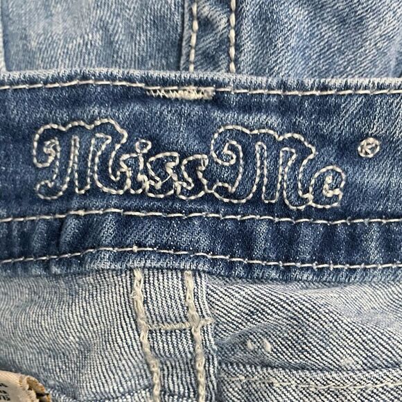 Miss Me Cropped Jeans Straight Leg Mid Light Wash Y2K Back Flap Jeans Size 27 - Picture 10 of 14